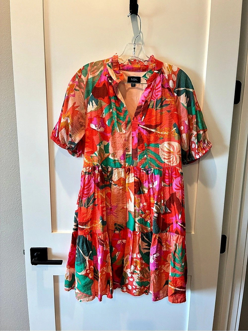 MSK Floral Mini Dress in Pink & Orange Size Medium Like New